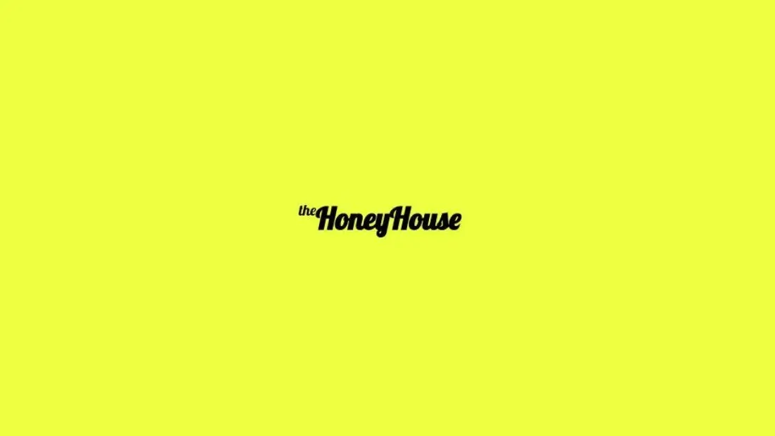 TikTok influencer house media kit example, pay rates: HoneyHouse · slide 1